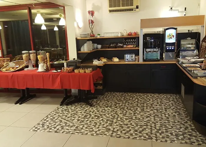 Eclipse Hotel Magnanville